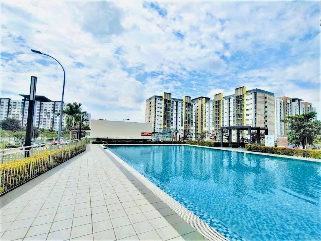 Setia Alam Islamic Homestay Shah Alam Exterior photo